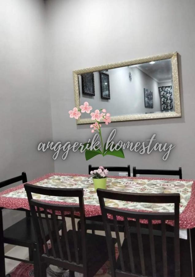 Anggerik Homestay Dungun Kampong Sura Tengah Exterior photo