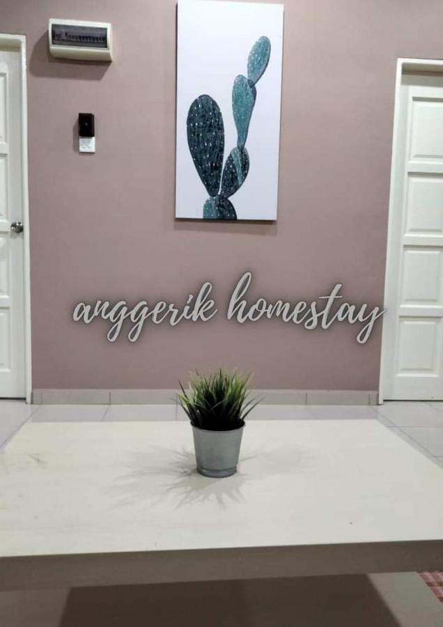 Anggerik Homestay Dungun Kampong Sura Tengah Exterior photo